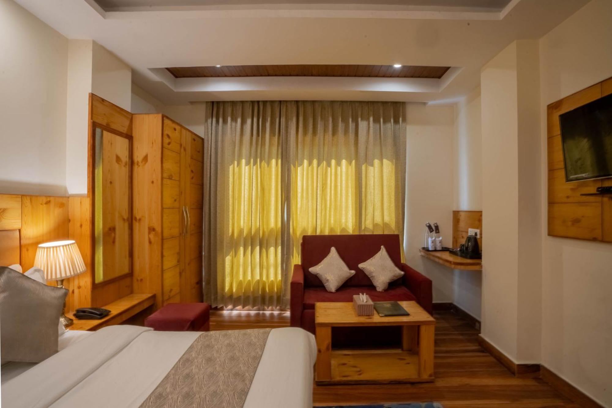 Perfectstayz Valley Vista 5 Min Walk To Mall Road Мусори Екстериор снимка
