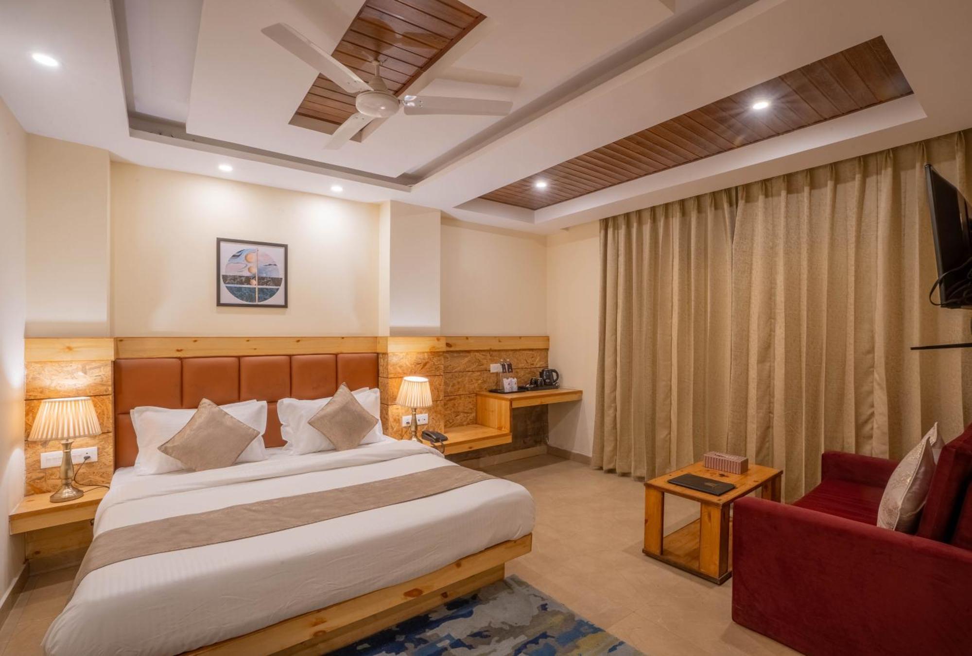 Perfectstayz Valley Vista 5 Min Walk To Mall Road Мусори Екстериор снимка
